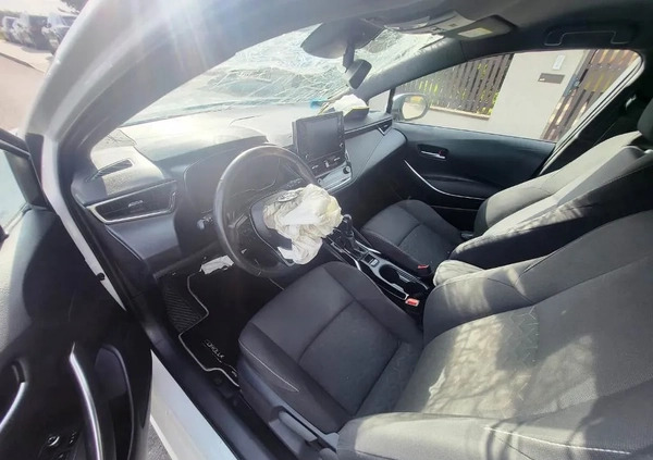 Toyota Corolla cena 41900 przebieg: 49500, rok produkcji 2021 z Stalowa Wola małe 106